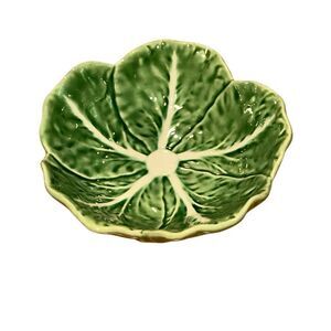 Bordallo Pinheiro Cabbage Green small bowl excellent condition. 4 3/4 inch acros